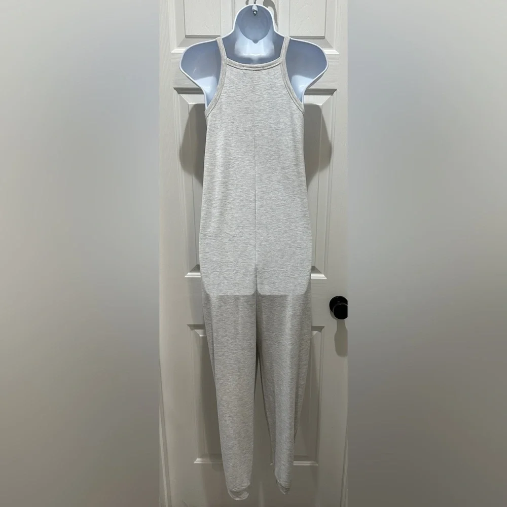 Sincerely Jules Light Gray Knit Jogger Jumpsuit | Size Medium